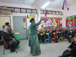 Teachers teaching LEM phonics to a general infants class at Faith Academy in Delhi.